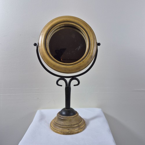 Vintage value city round - value,